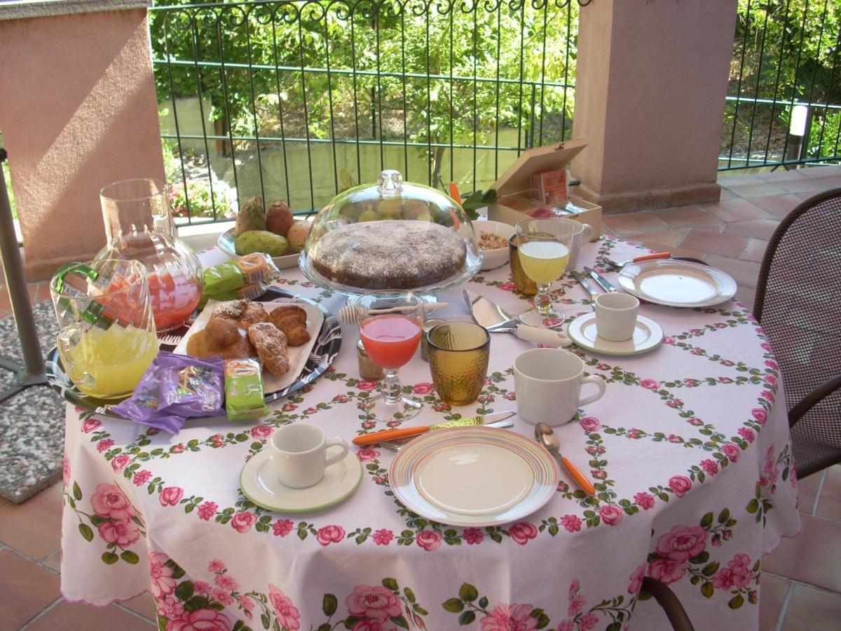 La Corte Di Bafe B&B "Slow Life" Zafferana Etnea Exterior photo