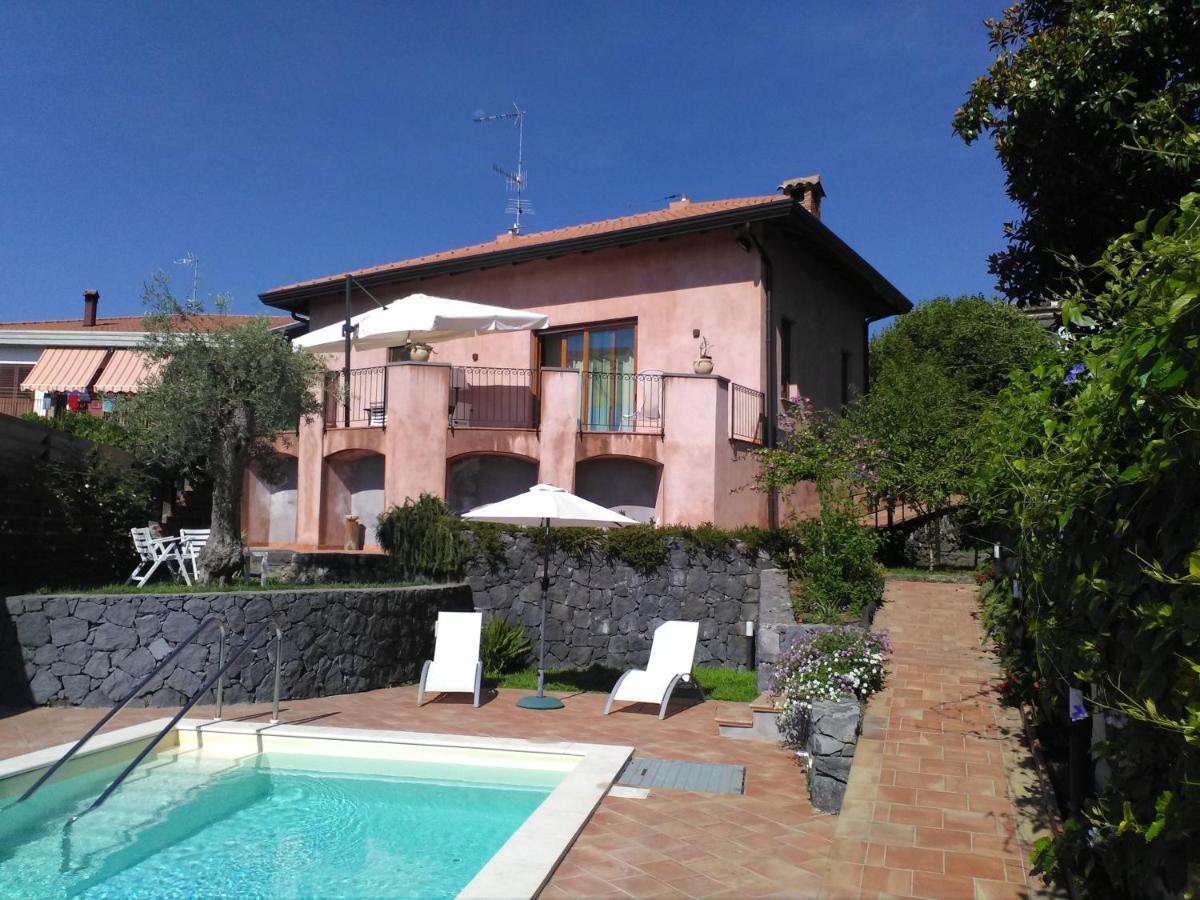 La Corte Di Bafe B&B "Slow Life" Zafferana Etnea Exterior photo