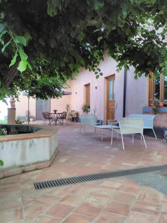 La Corte Di Bafe B&B "Slow Life" Zafferana Etnea Exterior photo